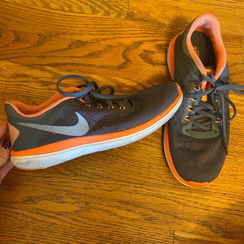 NIKE Grey and Orange sneakers Size 7.5